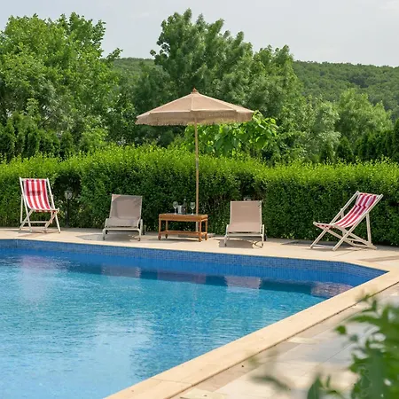 Azur Ap17 * Școrpilovți